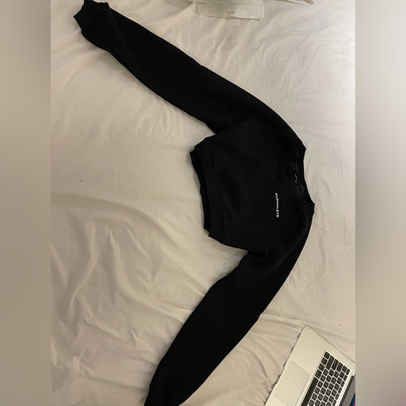 Alphalete classic crew crop sweatshirt - Picture 4 of 16